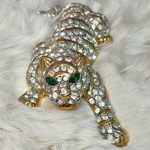Vintage Green Eyed Rhinestone Crystal Tiger Brooch